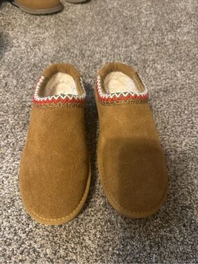 Women's Suede Slip-On Mules in Tan with Red Trim